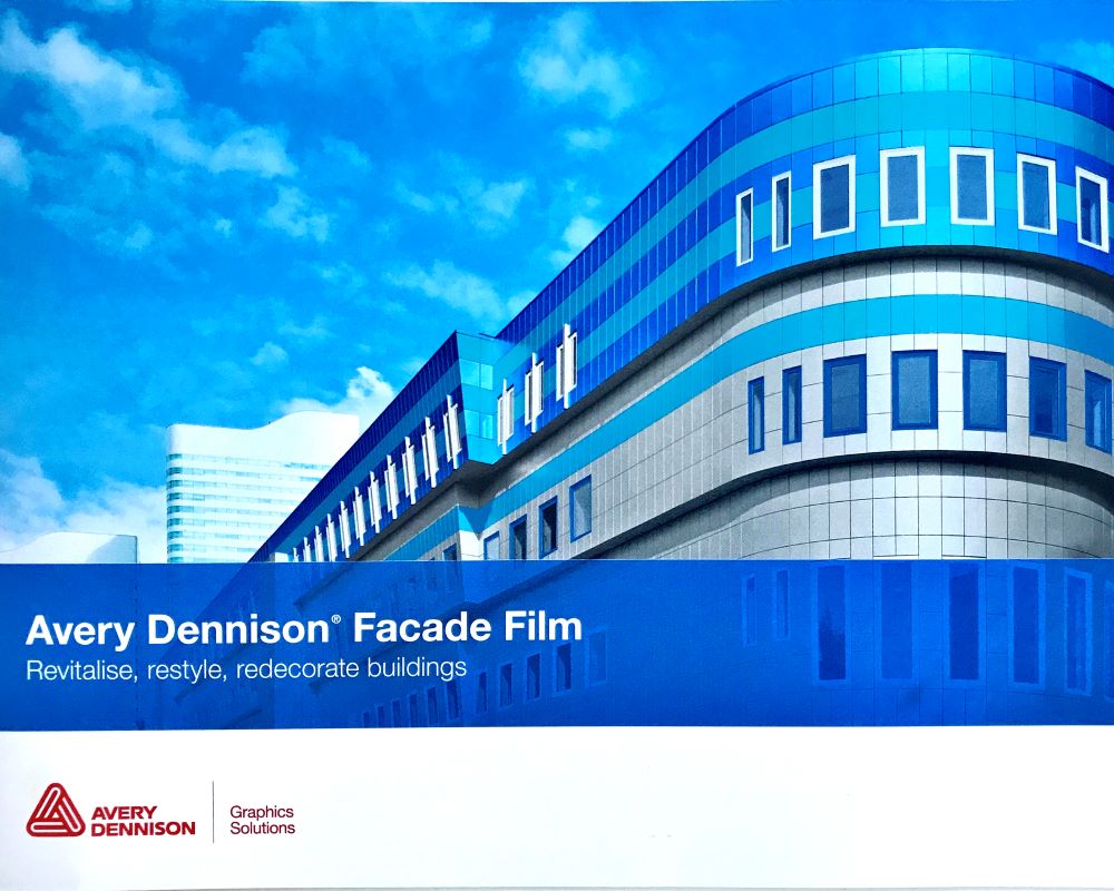 Voorblad van folder van Avery Dennison Facadefilm kozijnfolie